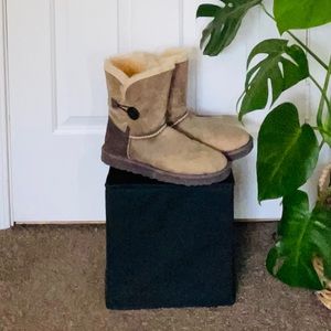 Ugg Bailey Button Boots (Old School)
